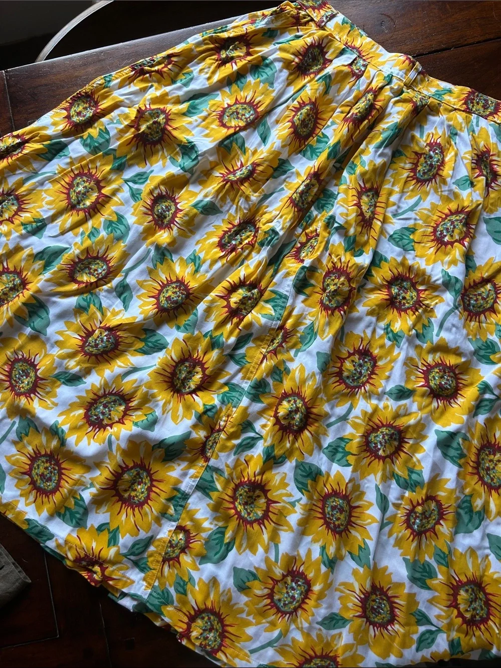 American Apparel Sunflower Print Button-Front Women’s Skirt - Picture 4 of 4